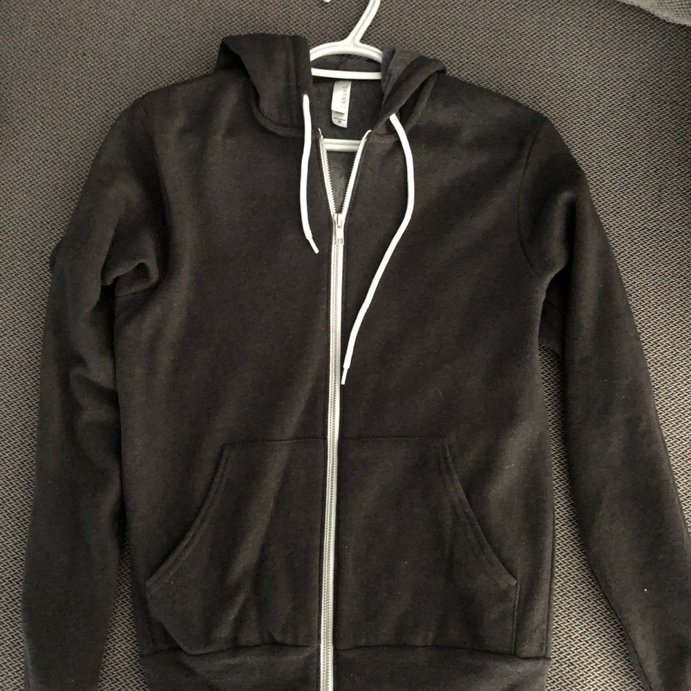 Women’s zip-up